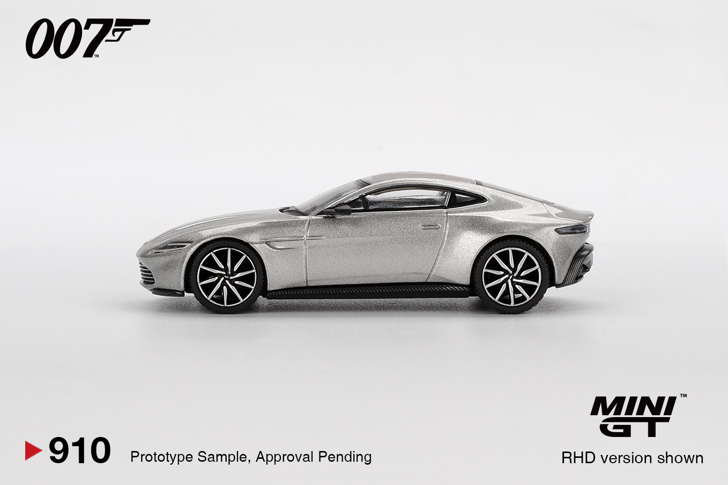 MINIGT 1/64 Aston Martin DB10  – обзор и цена Kids Toys Boys